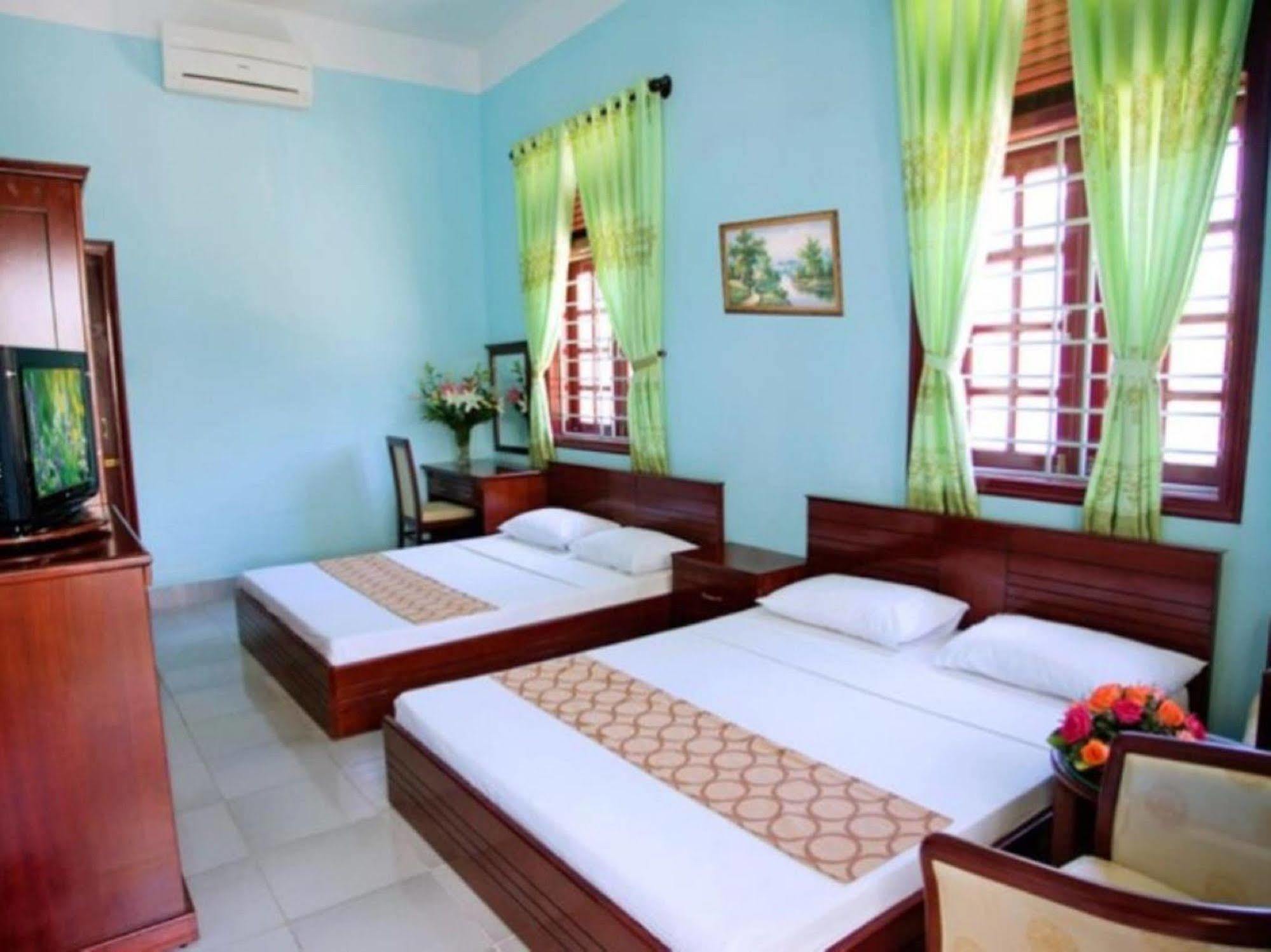 Oyo 381 Tuyet Mai Hotel Nha Trang Eksteriør bilde
